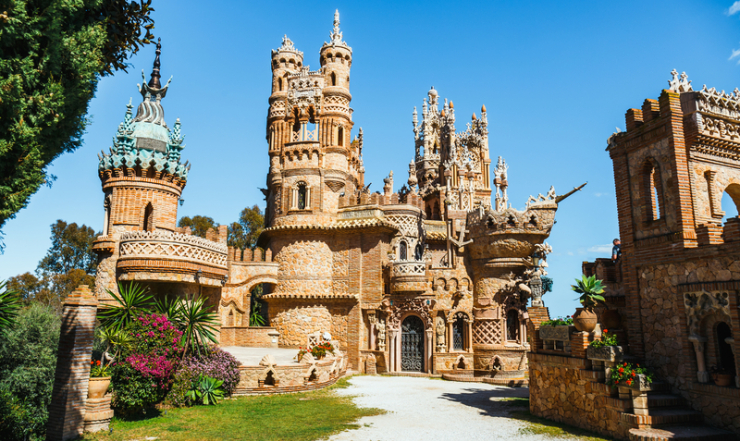 Замок Коломарес