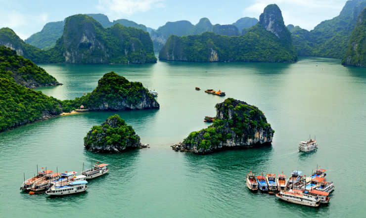 бухта Халонг